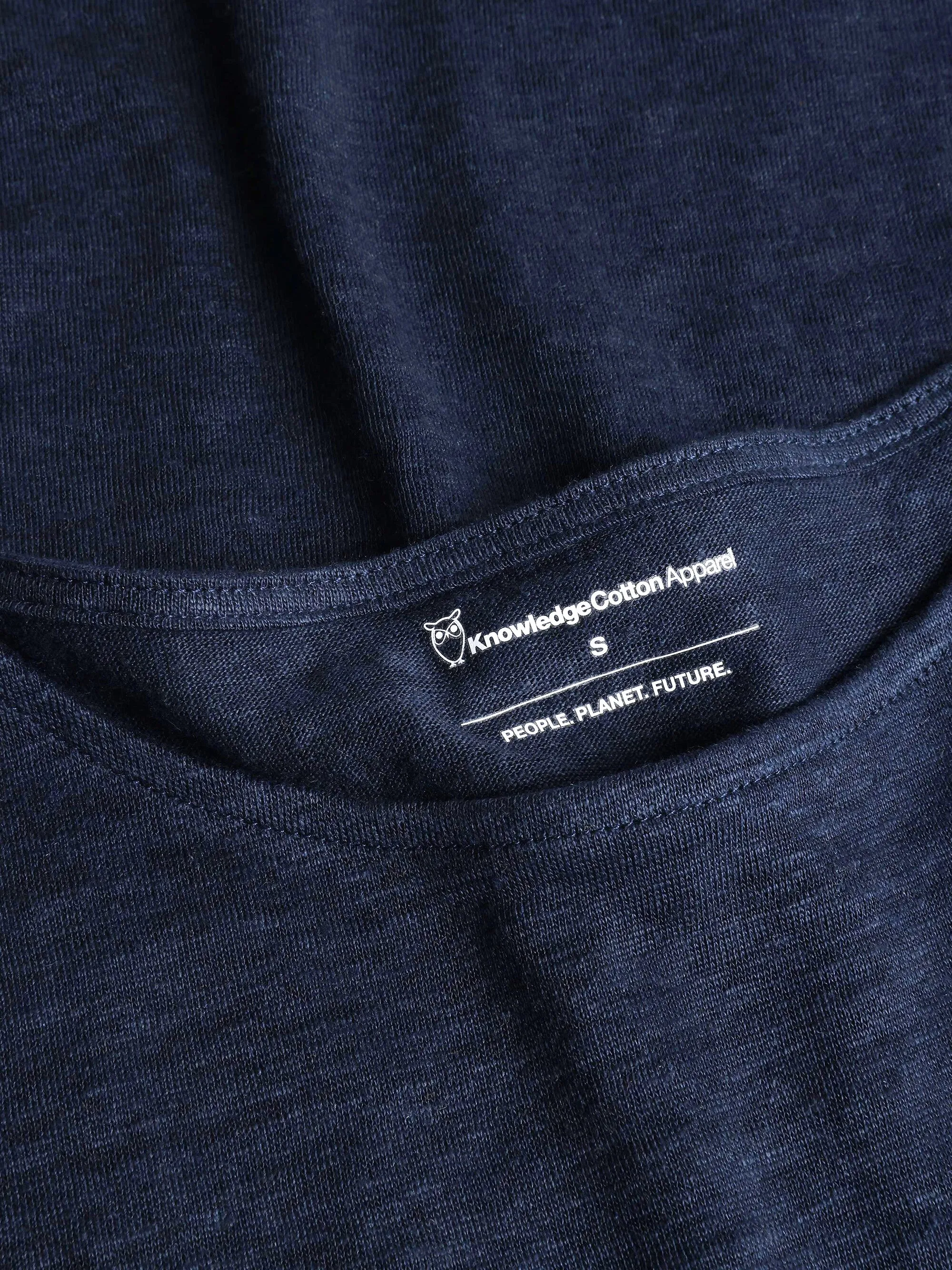 Loose fold up linen t-shirt - Total Eclipse Knowledge Cotton